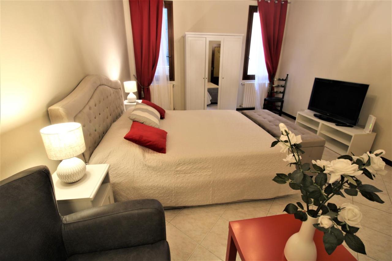 Central And Spacious Apartment Veneza Exterior foto