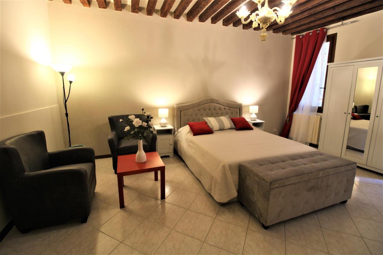 Central And Spacious Apartment Veneza Exterior foto